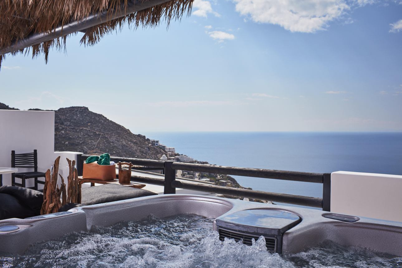 Heavenly Jacuzzi Retreat
