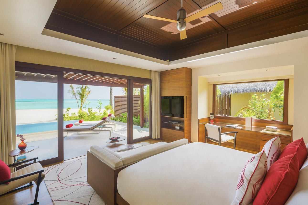 Family Beach Pool Villa