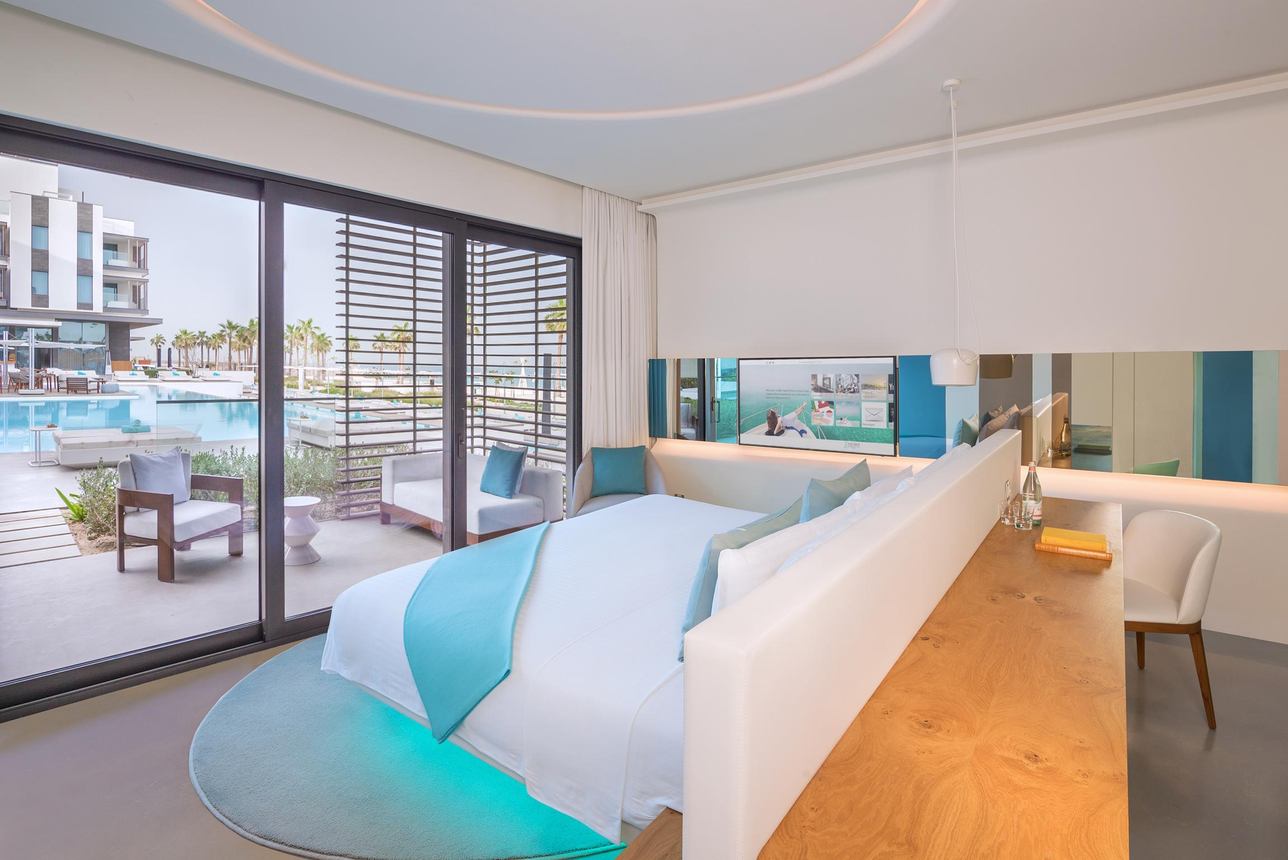 Signature Suite