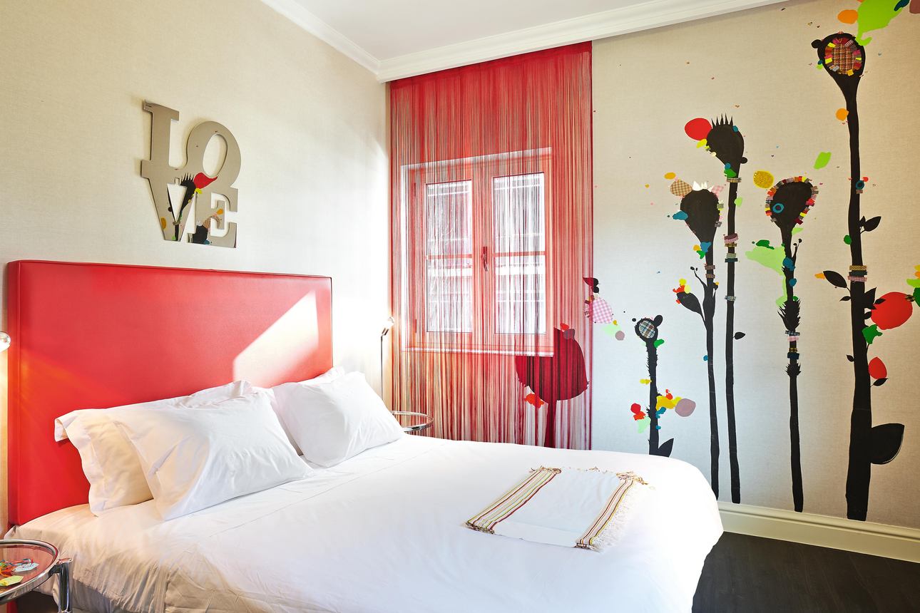 Graffiti Guestroom