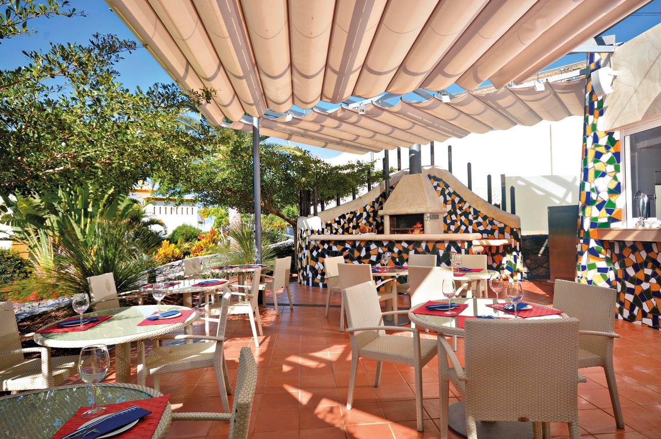 Restaurants/Cafes