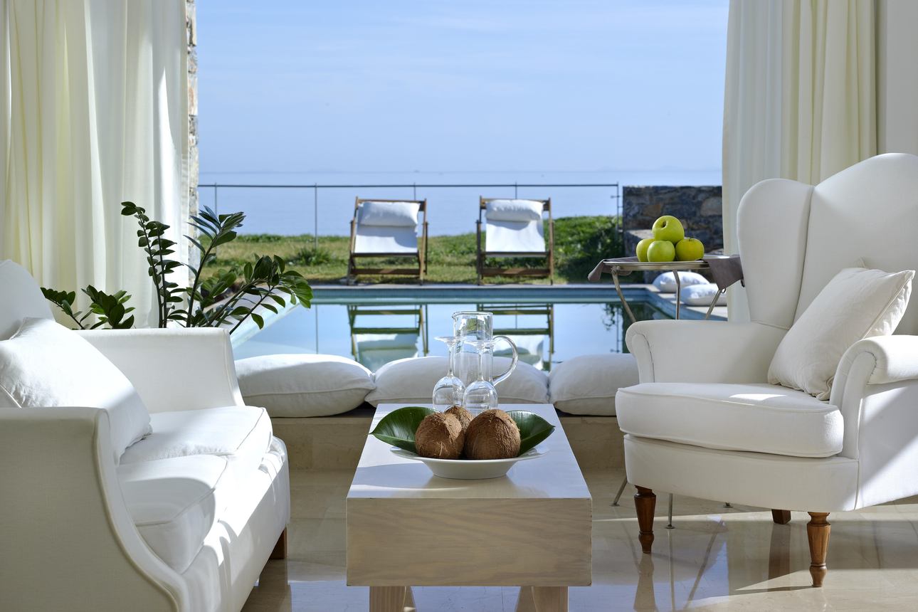 Classic Pool Suite
