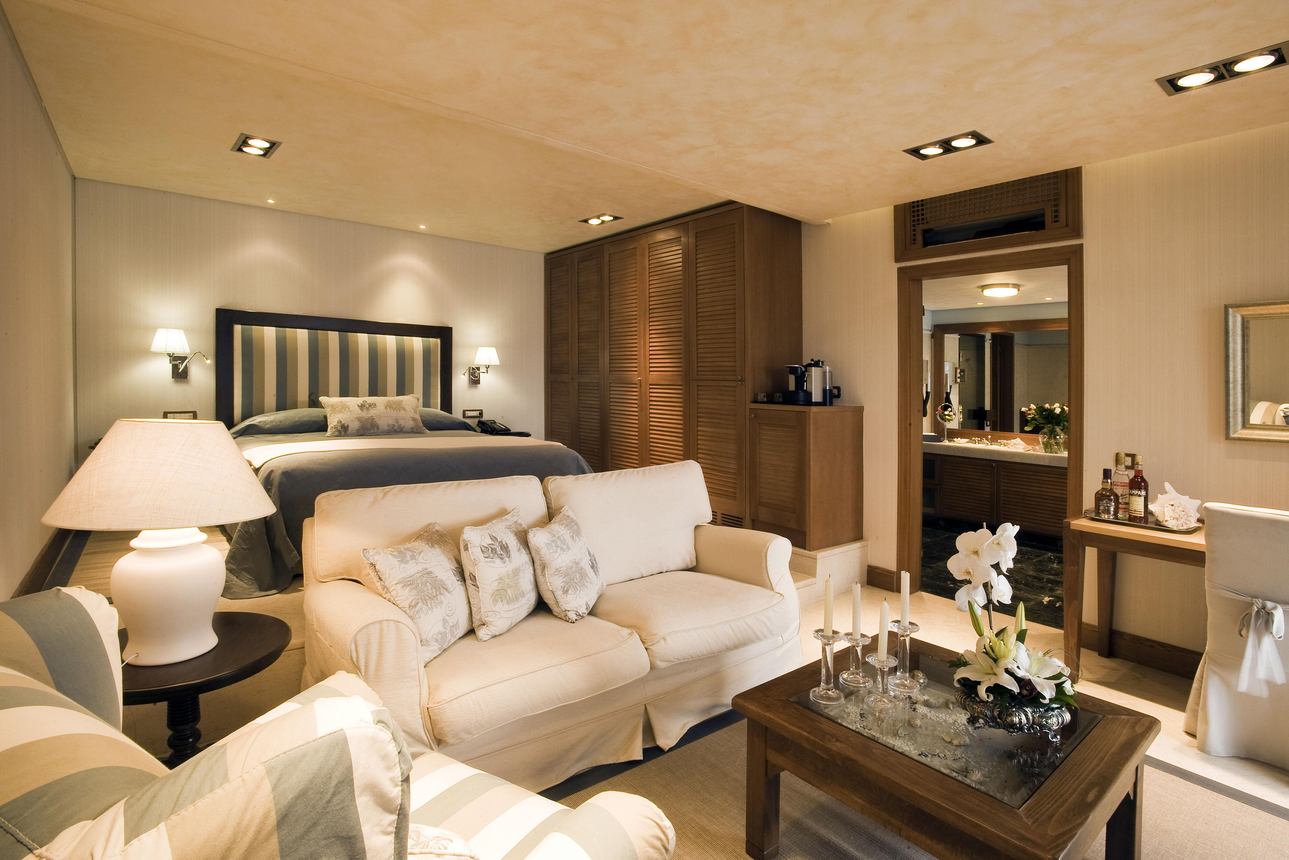 Premium Waterfront Junior Pool Suite