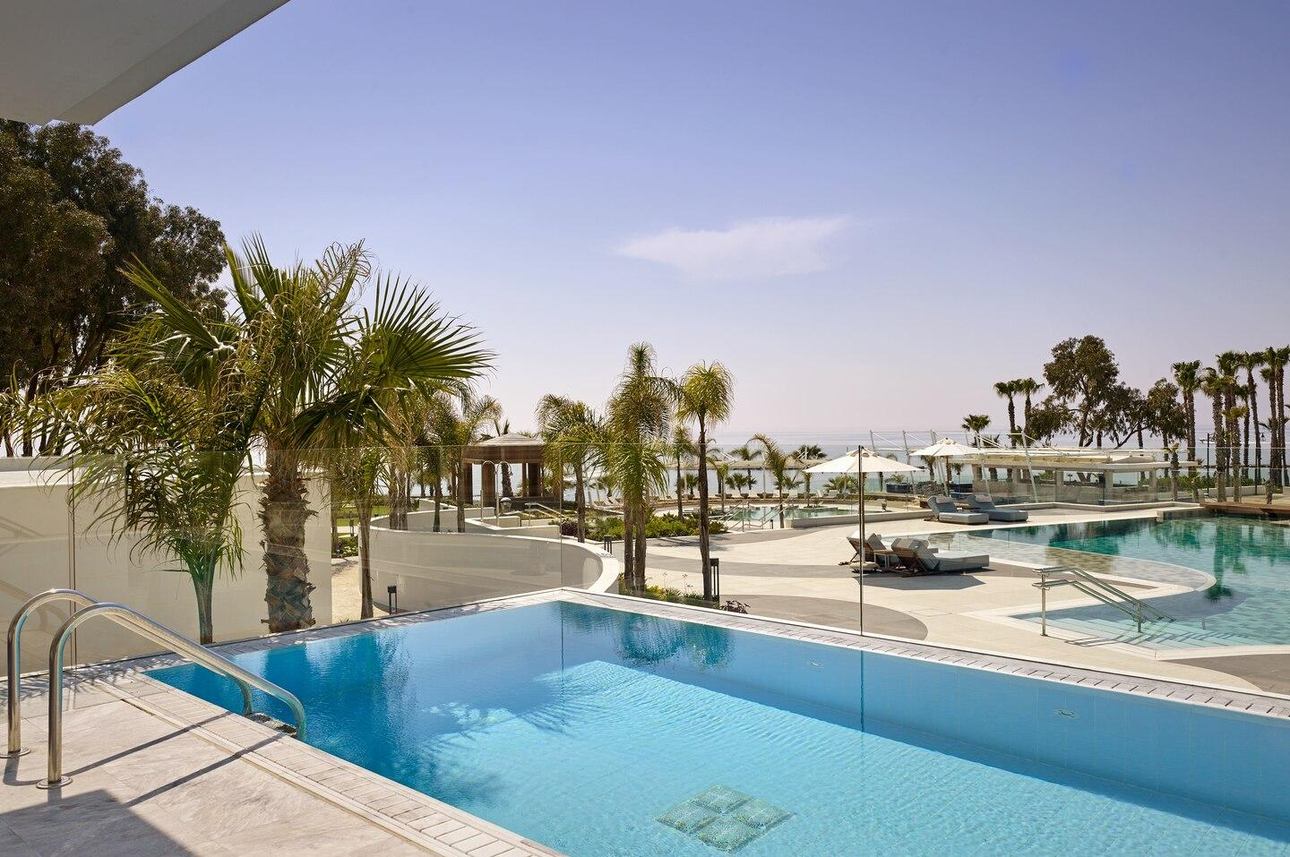 Lifestyle Suite Zeezicht met plungepool