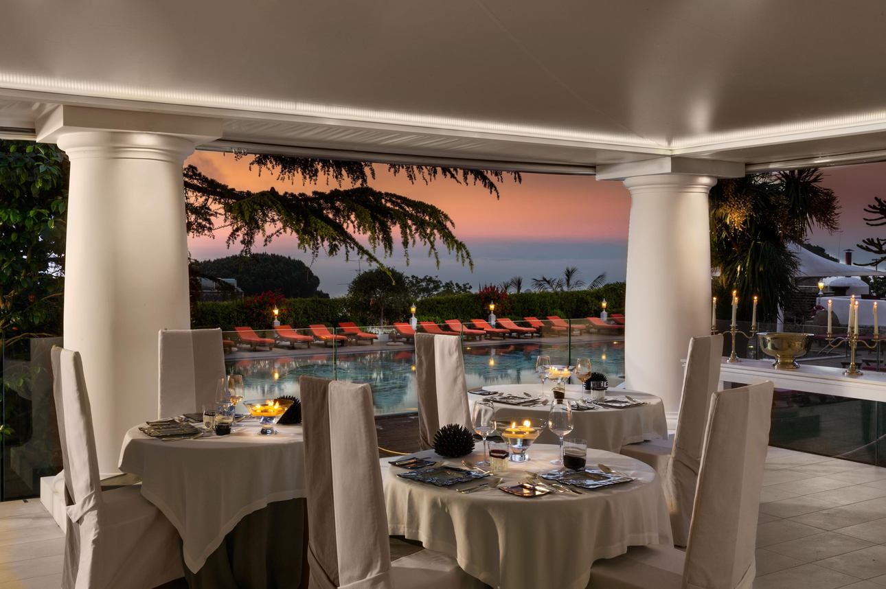 Restaurants/Cafes