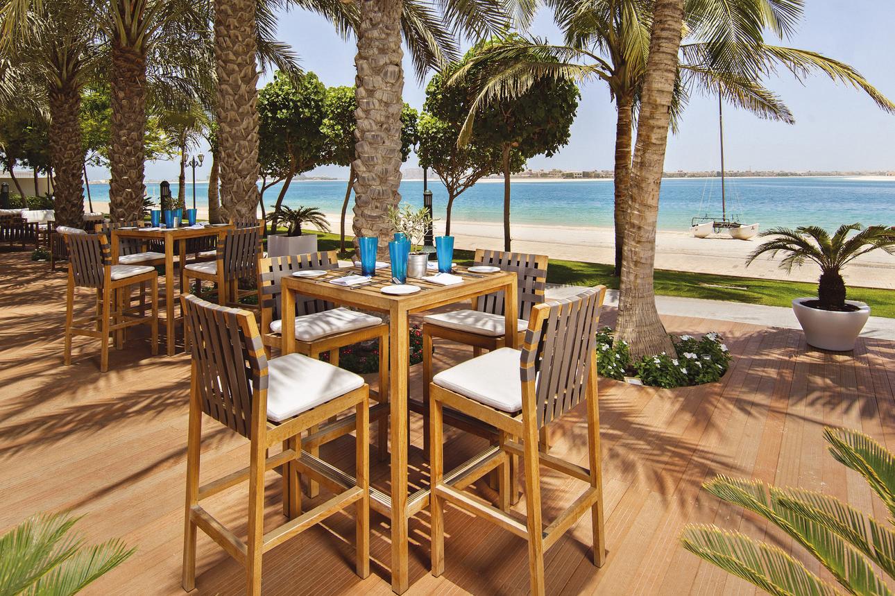 Restaurants/Cafes