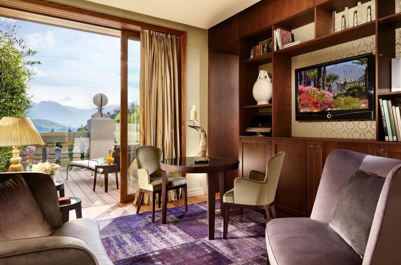 Rooftop Corner Suite
