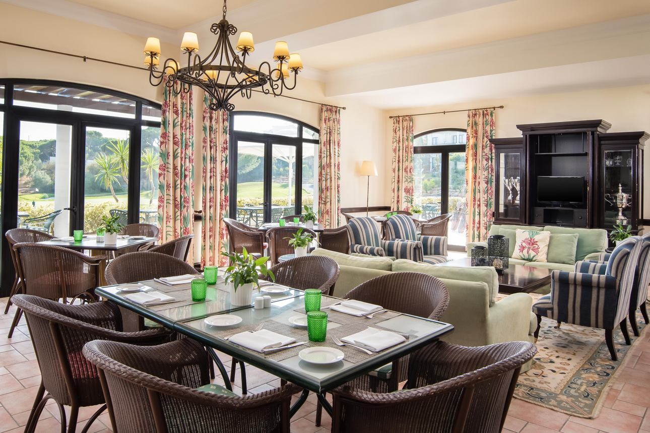 Restaurants/Cafes