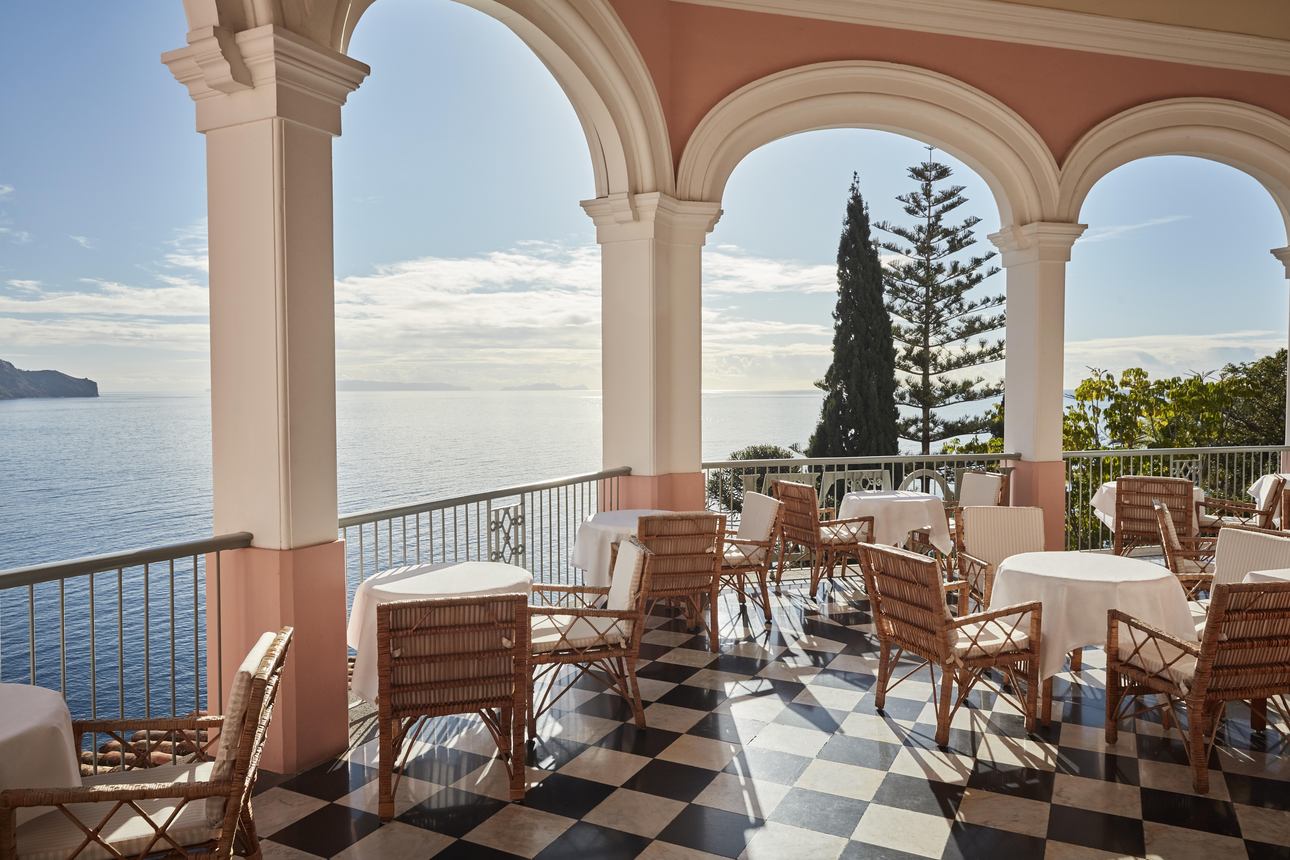Restaurants/Cafes