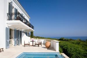 Junior Pool Suite