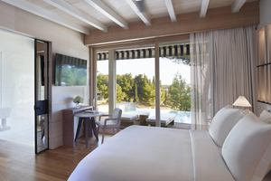 Bungalowkamer met privé zwembad