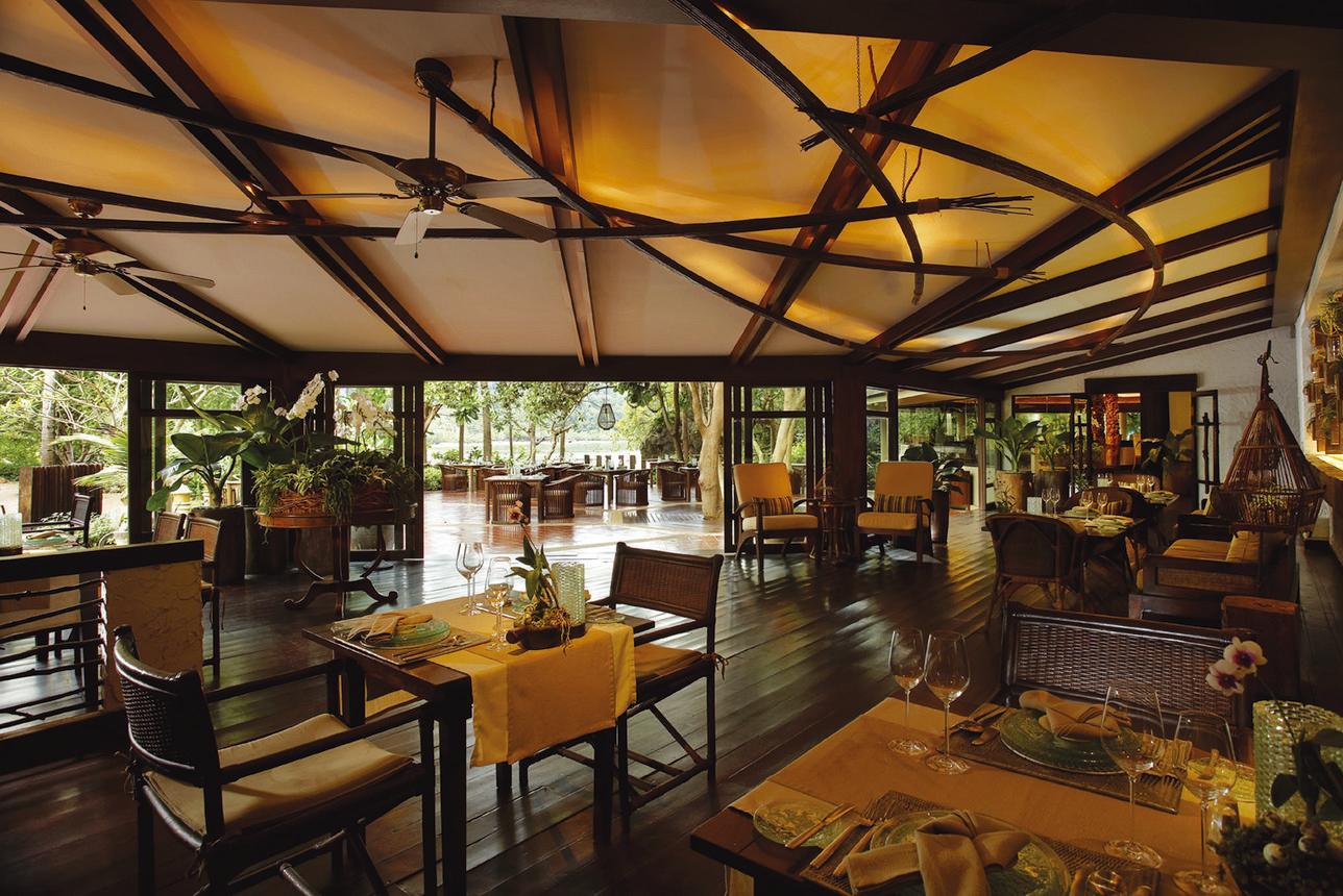 Restaurants/Cafes