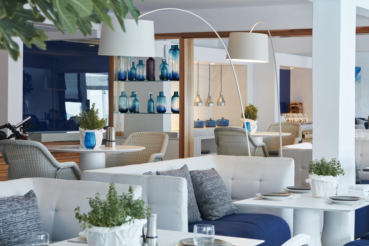 Restaurants/Cafes
