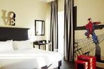 Premium Graffiti Guestroom