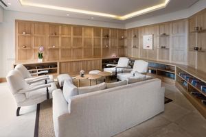 Ritz-Carlton Suite