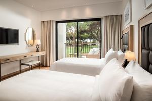 Suite - 2 Slaapkamers Zwembadzicht