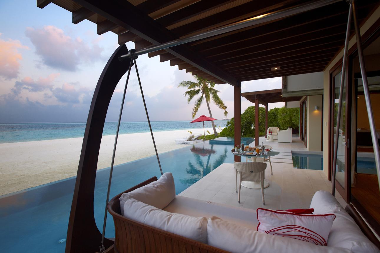 Family Beach Pool Villa