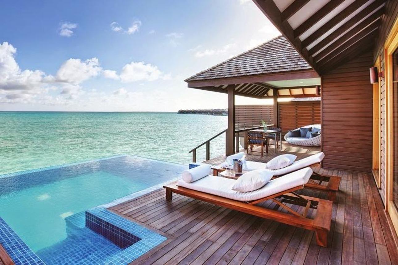 Deluxe Water Villa