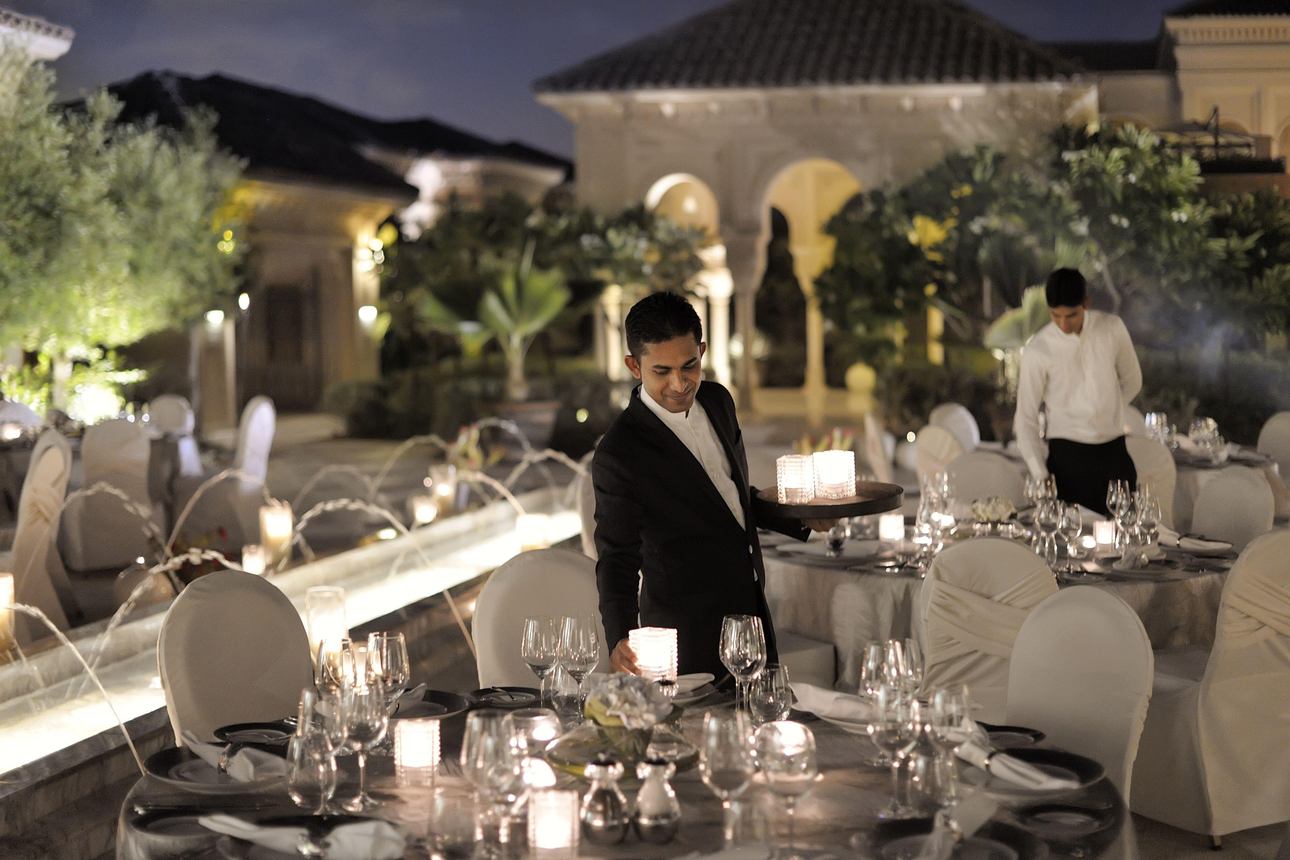Restaurants/Cafes