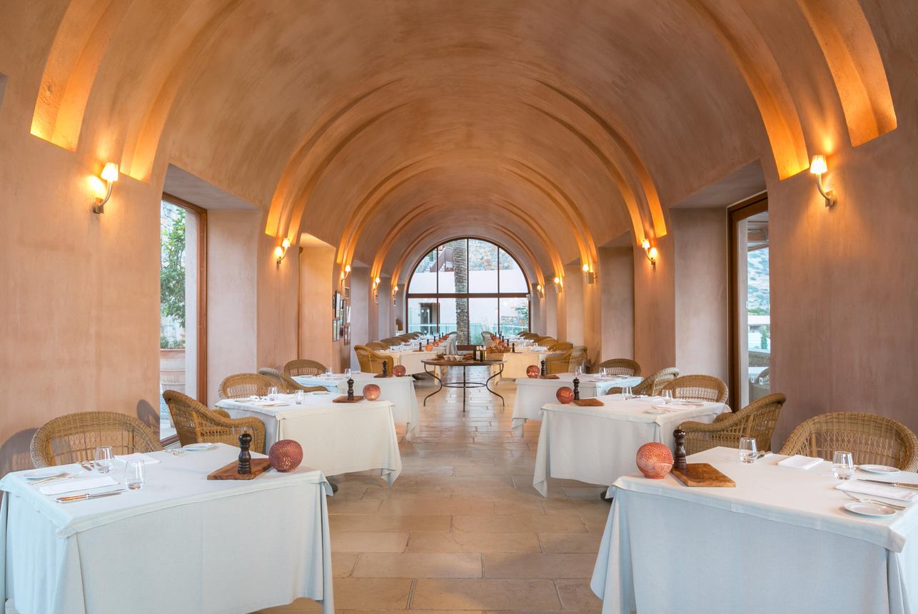 Restaurants/Cafes