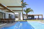 Club Pool Villa Seafront Aphrodite's House - 3 slaapkamers