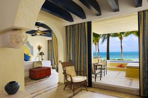 Romance Ocean Front Suite met Plungepool
