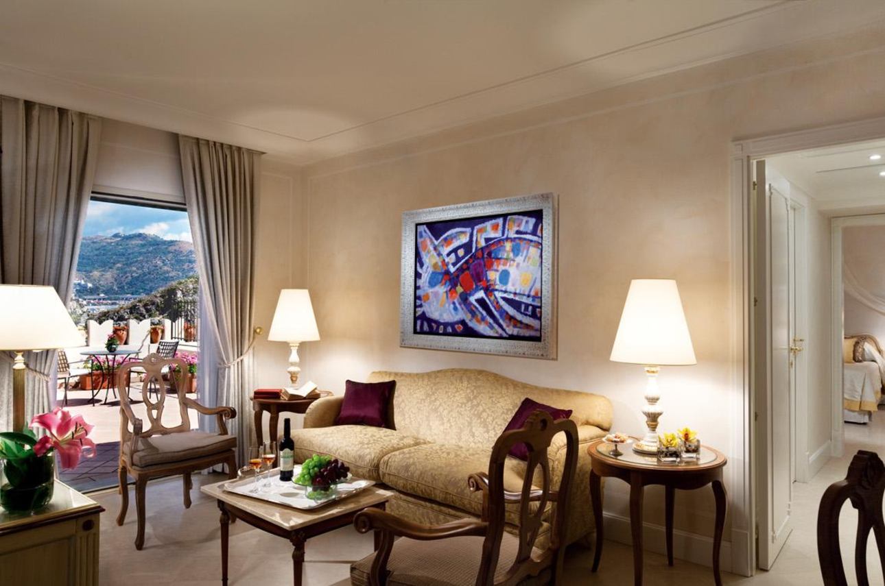 Deluxe Suite