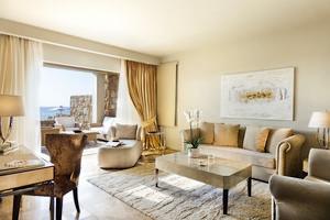Deluxe Suite Beach Front